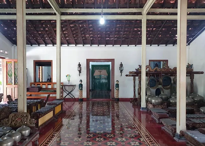 Omah Pitoe Yogya Homestay