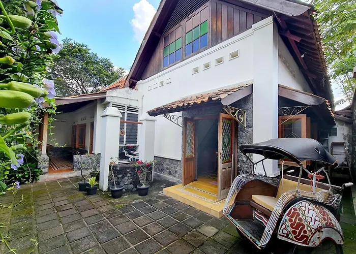 Omah Pitoe Yogya Homestay